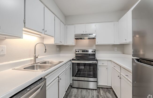 1 bed, 1 bath, 575 sqft, $975, Unit 068