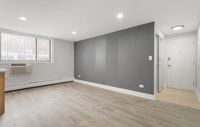 Studio, 1 bath, 320 sqft, $1,425, Unit 101