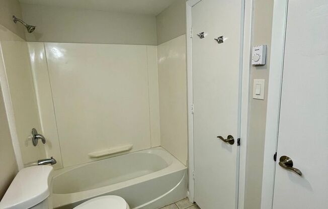 1 bed, 1.5 baths, 773 sqft, $1,600, Unit 8-3A