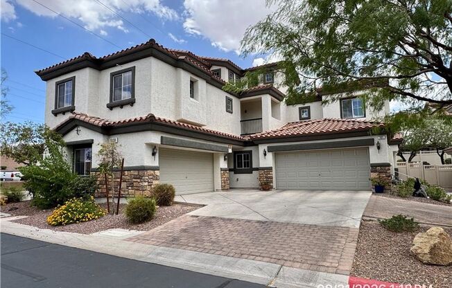 3-Bedroom Henderson Townhouse with Private Backyard
