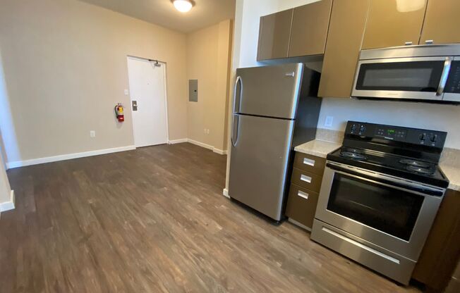 2 beds, 2 baths, 750 sqft, $2,295, Unit 358