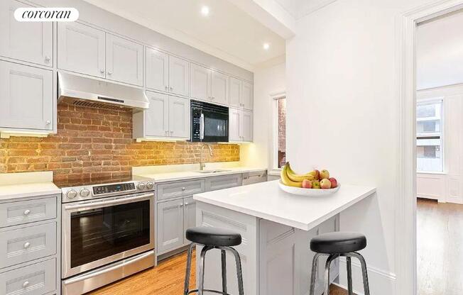 175 W 88 ST