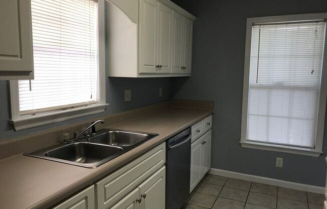 2 Bedroom 2 Bath Townhouse