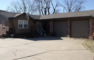 3 beds, 2 baths, $1,375