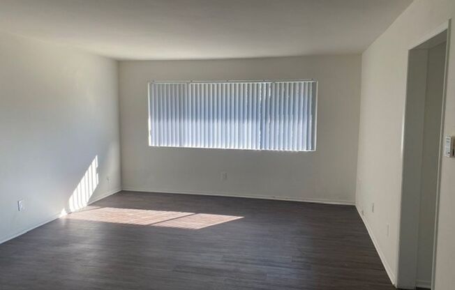 1 bed, 1 bath, $1,950, Unit 14