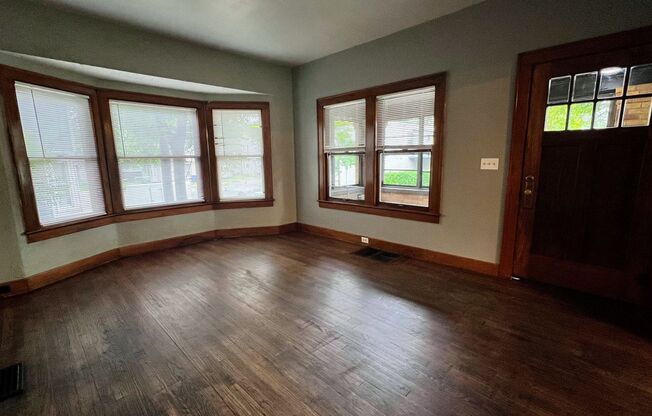 1308 Kalamazoo SE - Water included