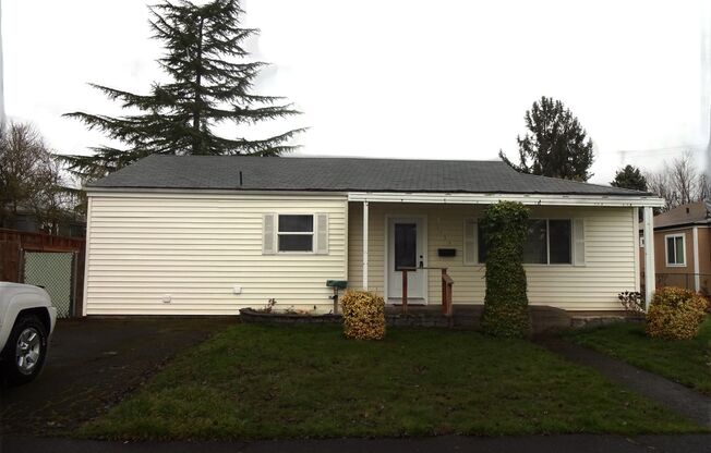 Coming Soon - Cute & Convenient Springfield Home.