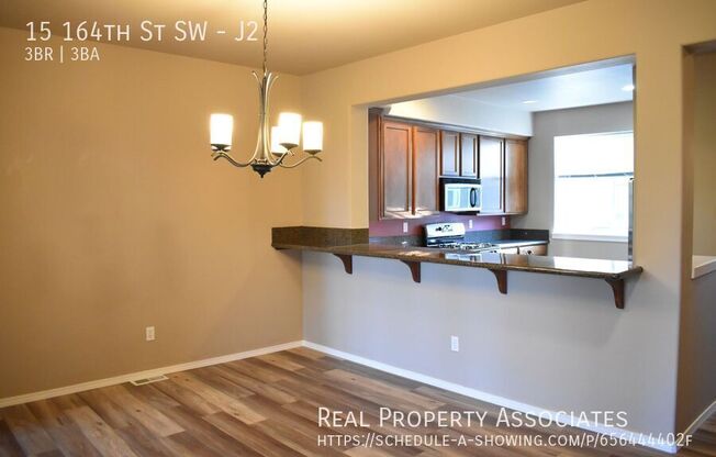 15 164th St SW, H1