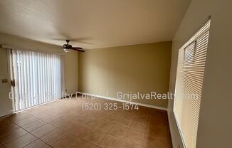 2 beds, 1 bath, 715 sqft, $925, Unit B