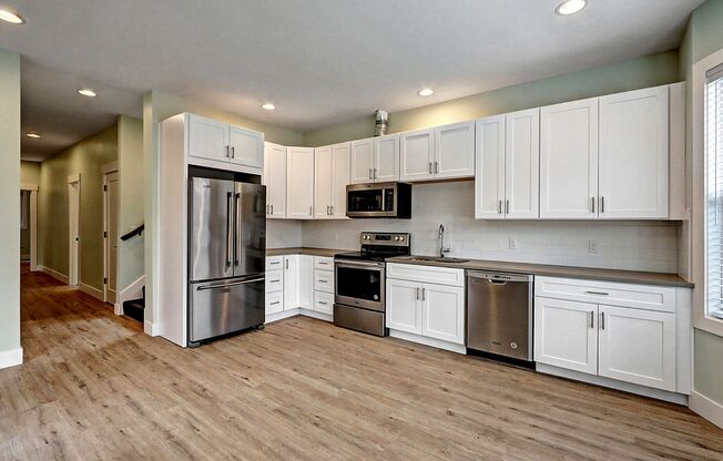 1425 E Union Rooming House