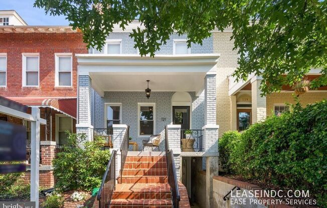 121 WEBSTER ST NW