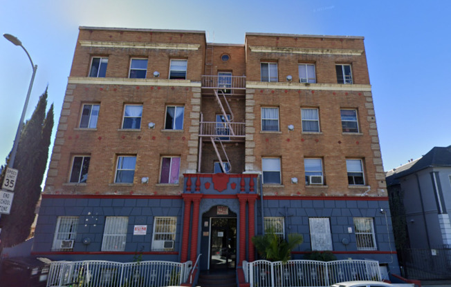 La Wiltona Apartments - Spacious and Full of Natural Lighting