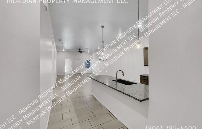 5825 URBANA PL