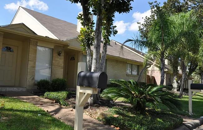 4 Bedroom 3 Bath  For Rent!