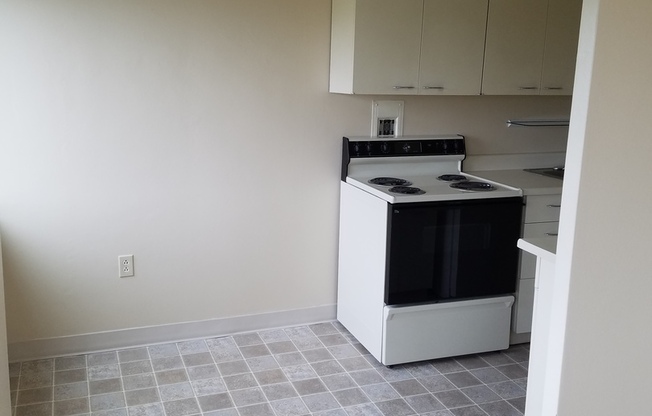 1 bed, 1 bath, 589 sqft, $1,375, Unit 306