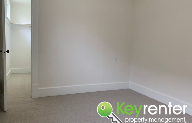 3 beds, 1 bath, $2,600