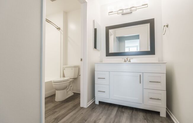 2 beds, 2 baths, 850 sqft, $2,598, Unit 102