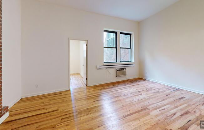 269 W 73 ST