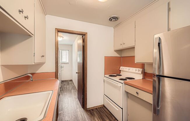 8257 Corliss