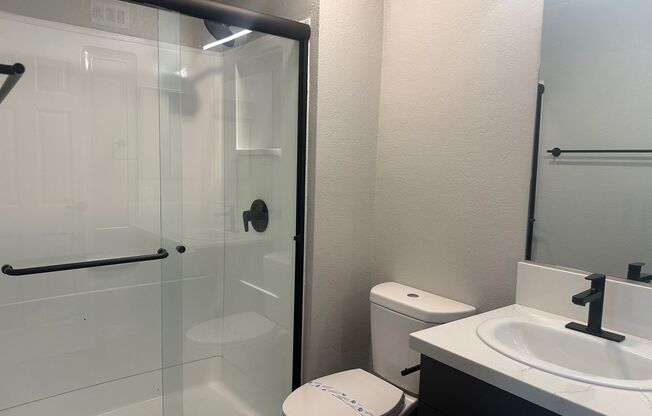 2 beds, 2 baths, 986 sqft, $2,795, Unit 339