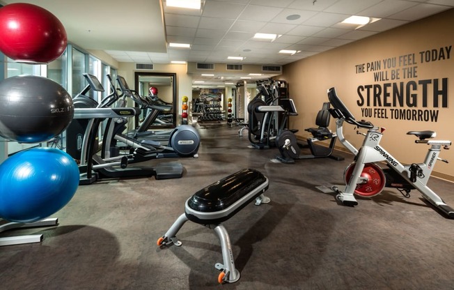 Fitness Center With Modern Equipment at Berkshire K2LA, Los Angeles