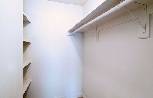 2 beds, 1 bath, 858 sqft, $1,849, Unit OPA-161