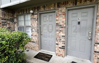 2-Story 2/1.5 in Garland For Rent!