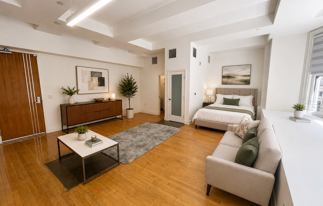 Studio, 1 bath, 647 sqft, $2,225, Unit 400