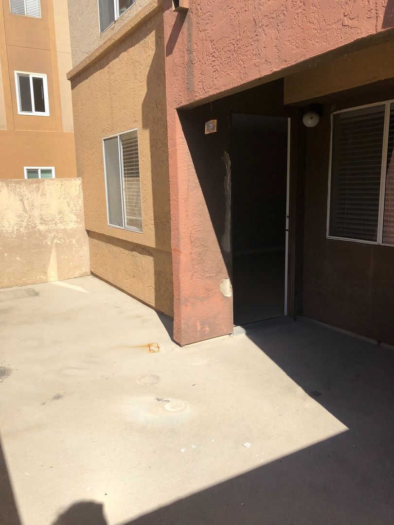 1 BED/1 BATH CONDO NEAR LA JOLLA VILLAGE