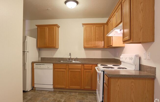 2 beds, 2 baths, 981 sqft, $1,695, Unit 311