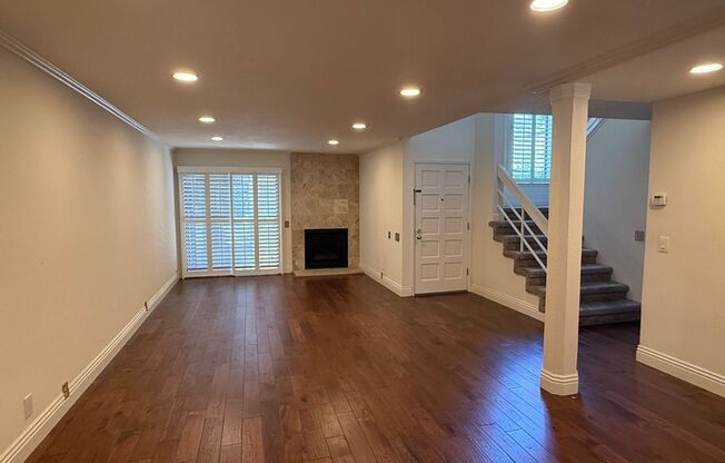 Elegant 3 Bedroom 2.5 Bath Townhome in the Desirable Dry Creek Village of Willow Glen