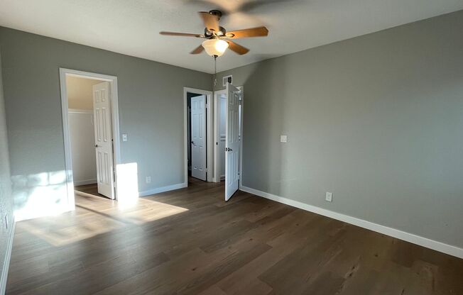 2 beds, 2 baths, 850 sqft, $2,860, Unit 821-02