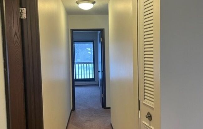 2 beds, 1 bath, 1,052 sqft, $1,550, Unit 335-B