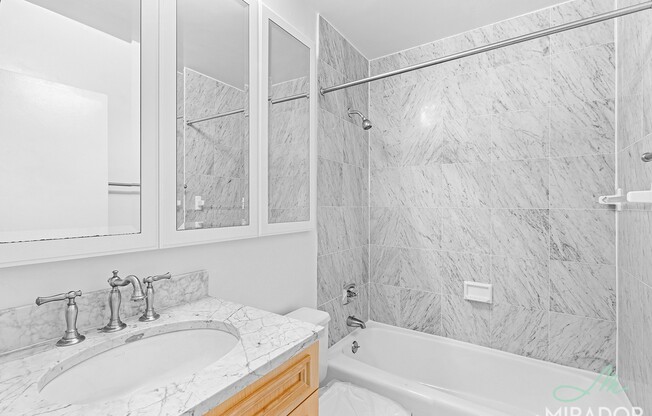 3 beds, 3 baths, $11,500, Unit 10G