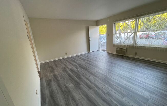 Studio, 1 bath, 360 sqft, $1,650, Unit 03