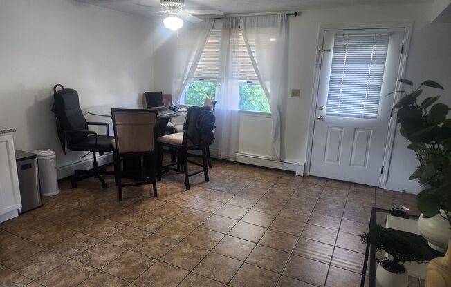 1 bed, 1 bath, $2,000, Unit 1