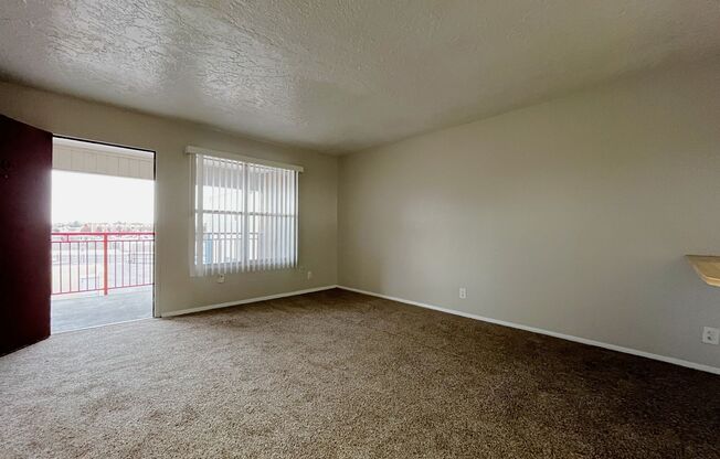 Studio, 1 bath, 400 sqft, $695, Unit Unit 70
