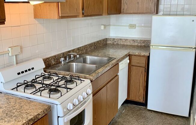 Studio, 1 bath, 450 sqft, $1,695, Unit 530-504