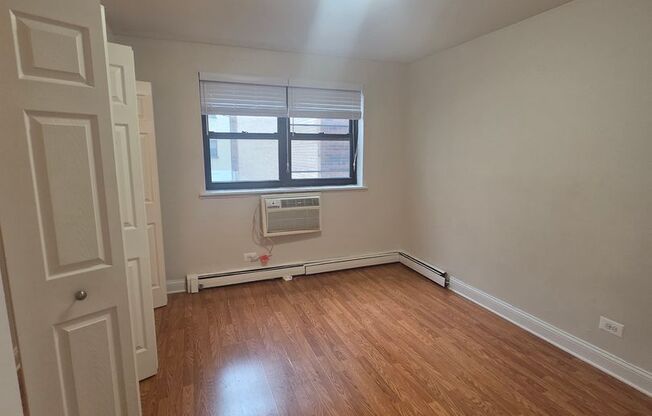 1 bed, 1 bath, $1,725, Unit 293