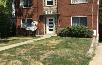 2390 Harrison Ave
