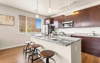 Sylvan Uptown - Apartments in Denver