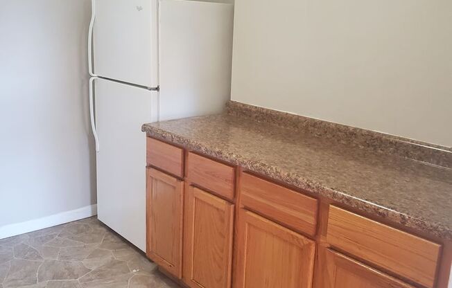 1 bed, 1 bath, 400 sqft, $695, Unit #206