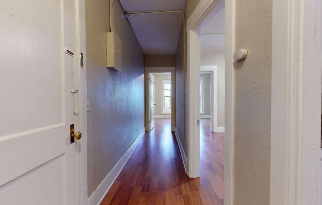 Welcome to Roycroft! A beautiful turn of the century property in Capitol Hill! First month free!
