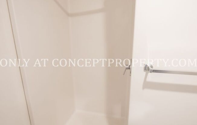3 beds, 2 baths, 1,150 sqft, $2,799, Unit 220