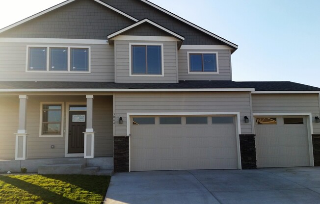 Four Bedroom Three Bath in Southridge!