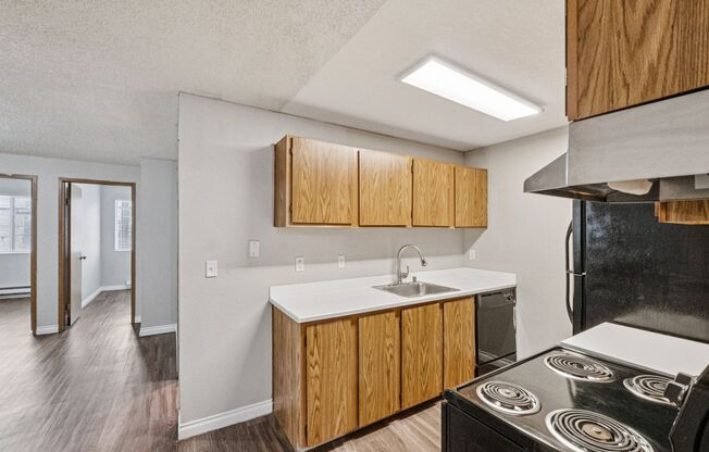 3 beds, 2 baths, 643 sqft, $2,000, Unit A306