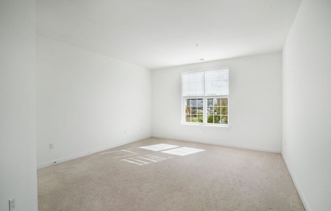 2 beds, 2 baths, 1,373 sqft, $3,375, Unit 322