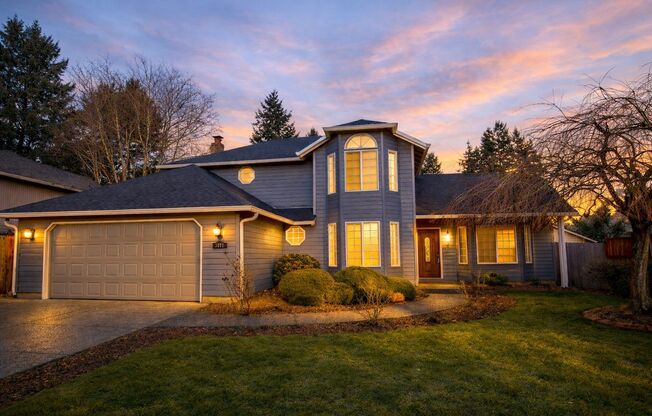 Spacious 2 Story Home in Cascade View Estates for Lease - 3511 NE 158th Pl