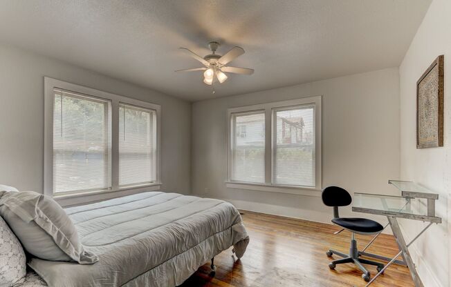 1 bed, 1 bath, 800 sqft, $945, Unit 1408 1/2