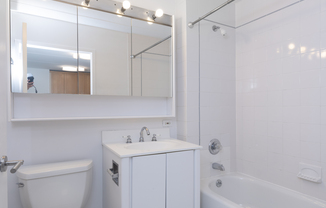 1 bed, 1 bath, $6,000, Unit 7C